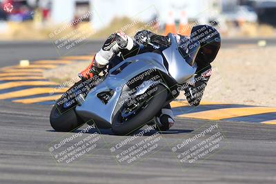 media/Jan-14-2024-SoCal Trackdays (Sun) [[2e55ec21a6]]/Turn 16 Set 2 (1125am)/